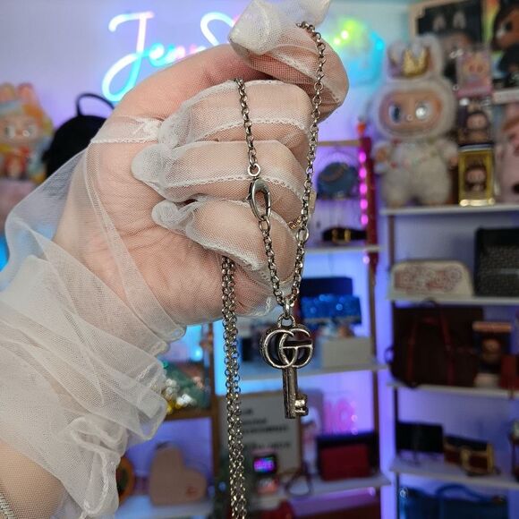 Gucci 925 Silver Key Motif Double G Logo Charm Necklace Men’s Women’s - Picture 2 of 13